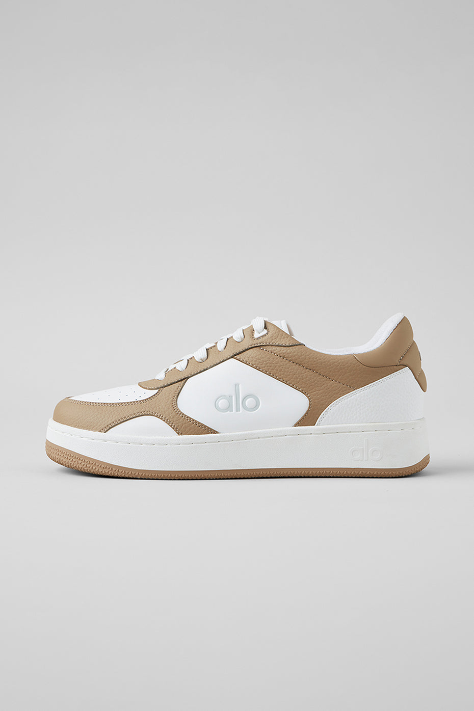 ALO Recovery Mode Sneaker - Gravel/White