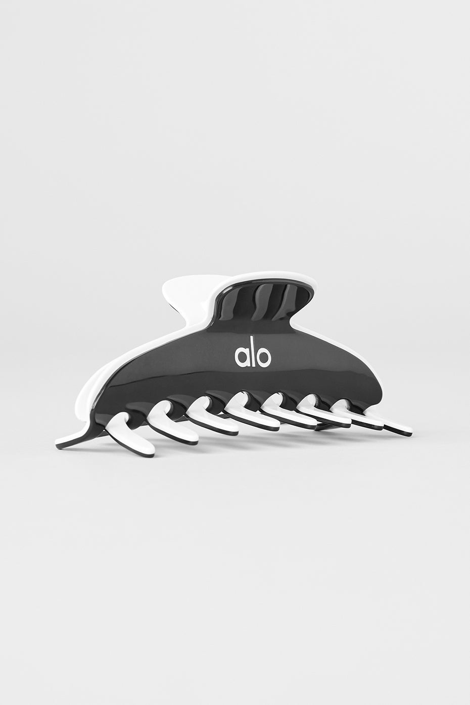 Outline Claw Clip - Black/White - Image 2