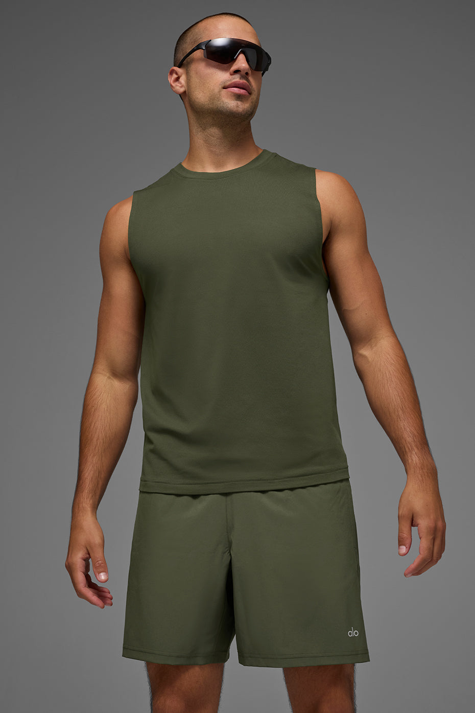 Conquer Muscle Tank - Green Olive