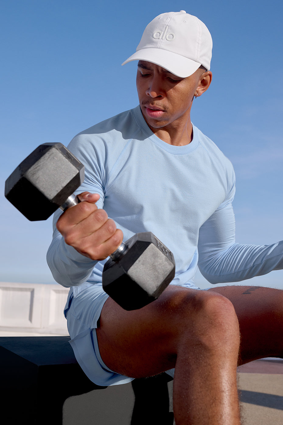 ALO Vapor Crewneck Long Sleeve - Seashell Blue - Image 6