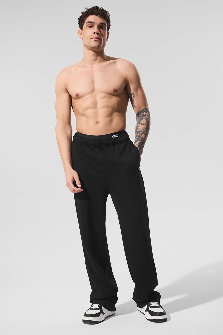 Accolade Straight Leg Sweatpant - Black - Image 3