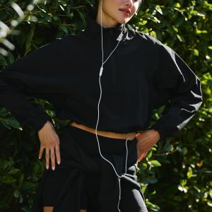 Cropped 1/4 Zip Alumni Pullover - Black