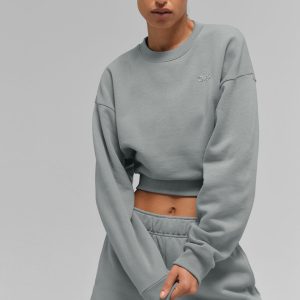 Cropped Accolade Crewneck - Lunar Grey