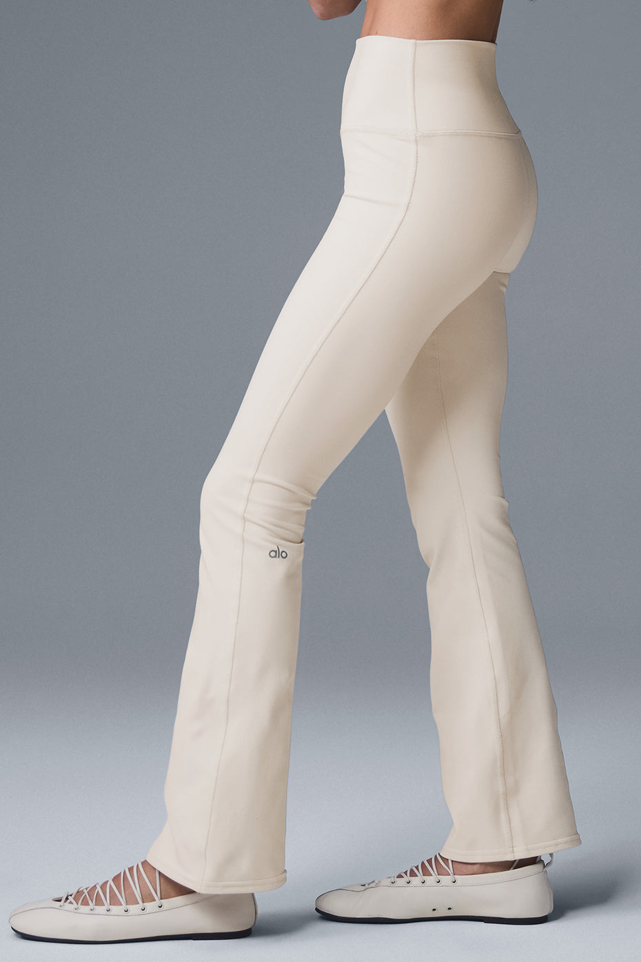 Airbrush High-Waist 7/8 Bootcut Legging - Oat Milk - Image 5