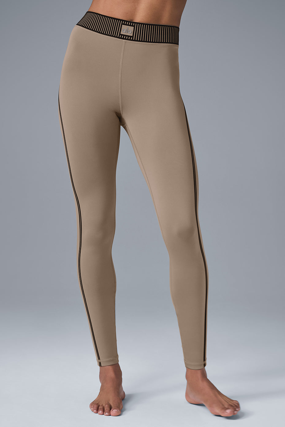 Airlift High-Waist 7/8 Line Up Legging - Gravel - Image 3