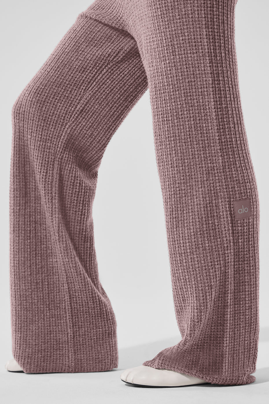 Cashmere High-Waist Plush Waffle Pant - Mushroom Heather - Image 4