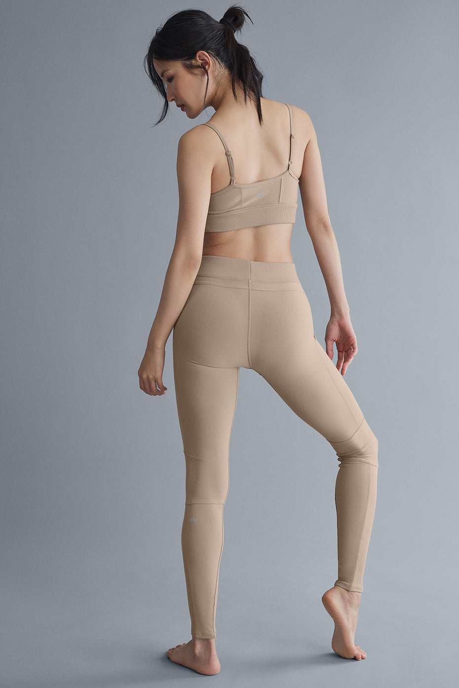 Alosoft High-Waist Head Start Legging - Gravel - Image 4