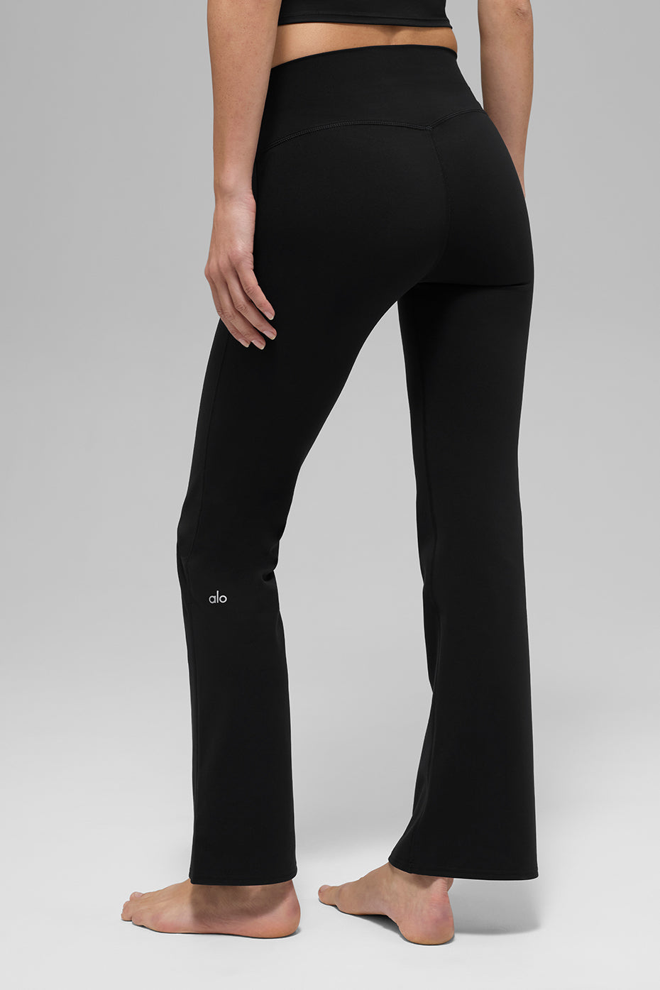 ALO Softsculpt High-Waist 7/8 Bootcut Legging - Black - Image 3
