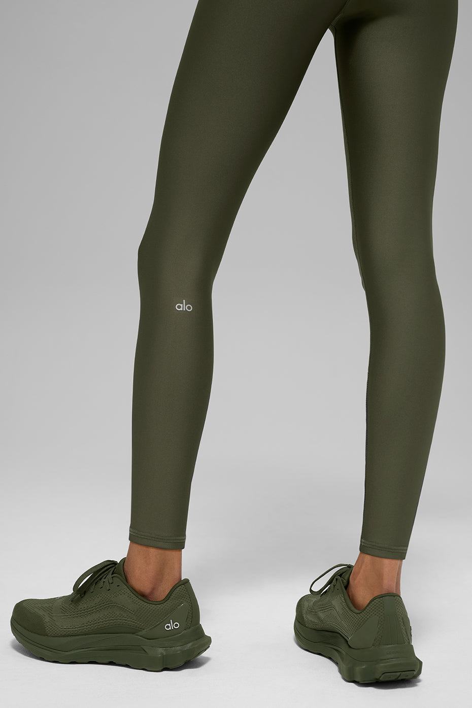 7/8 High-Waist Airlift Legging - Green Olive - Image 4