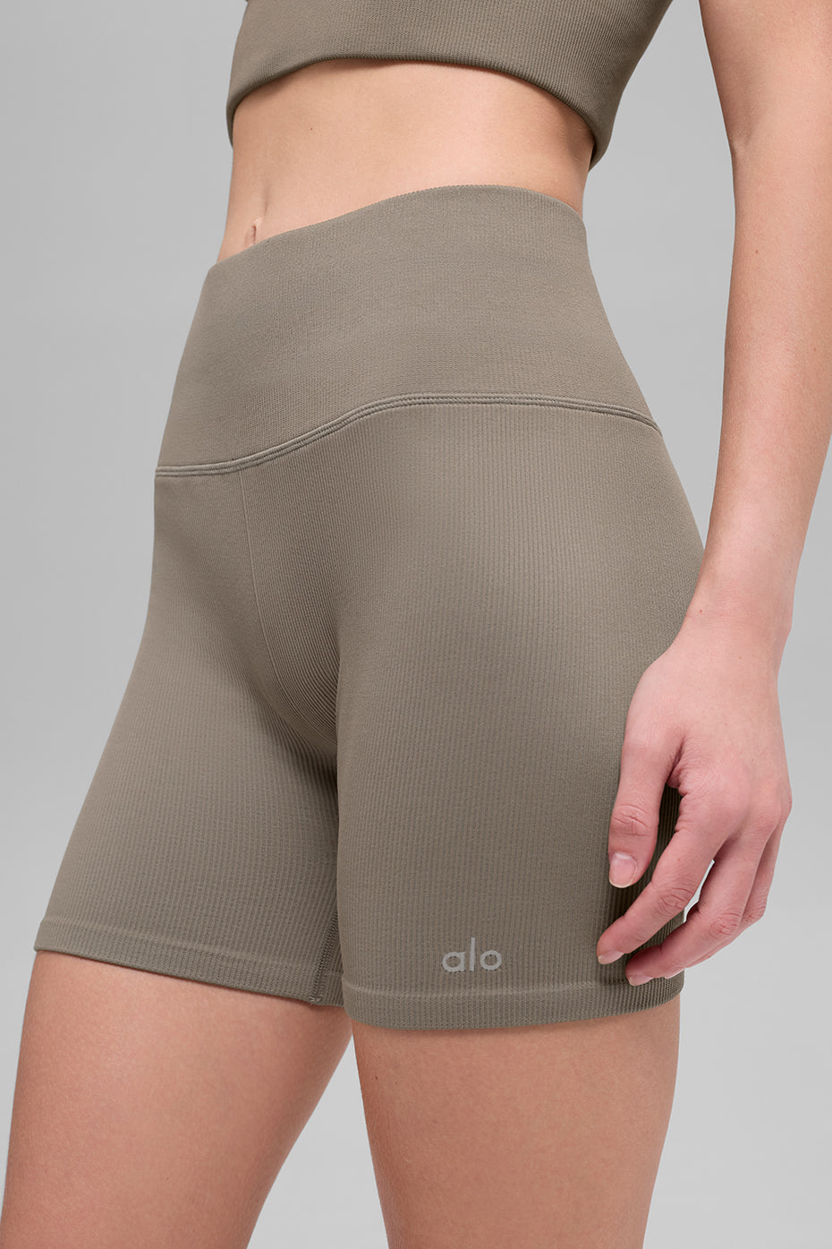 5 Seamless Ribbed Favorite Short - Light Cocoa - Image 4